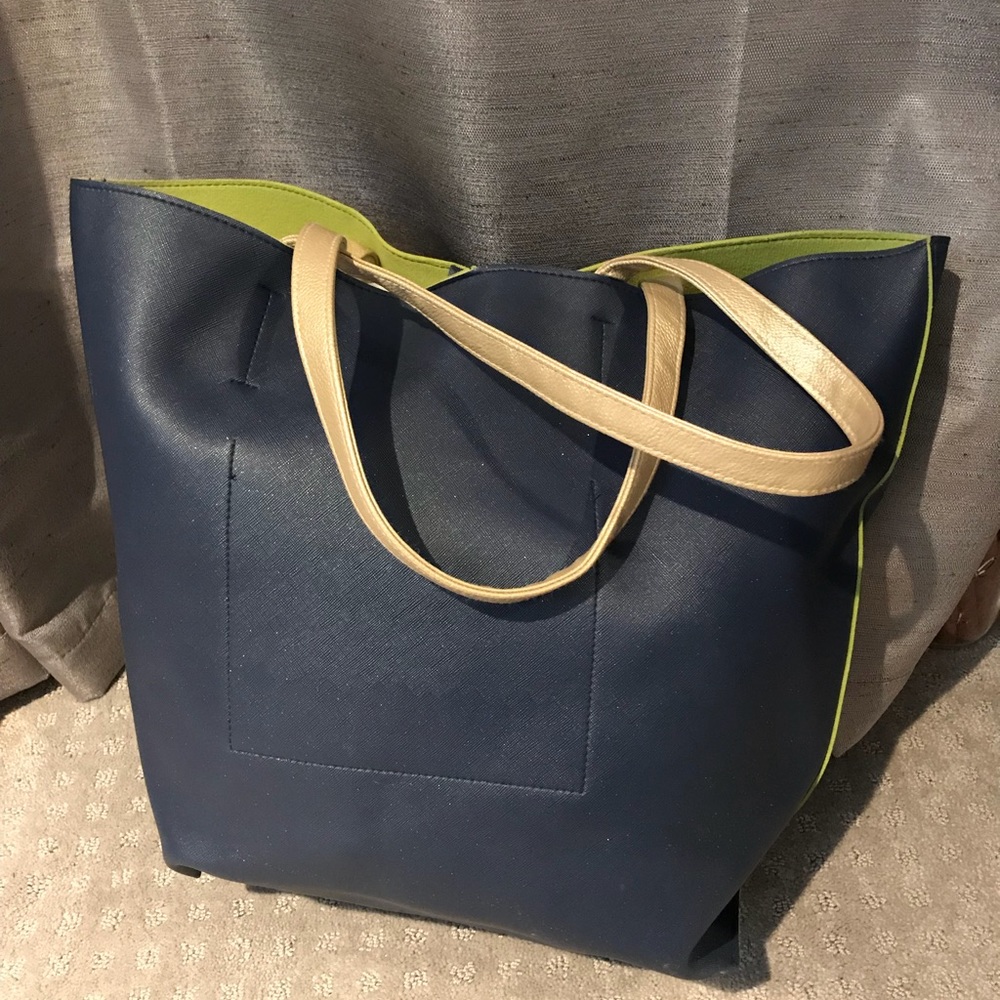 Navy  green tote 💜